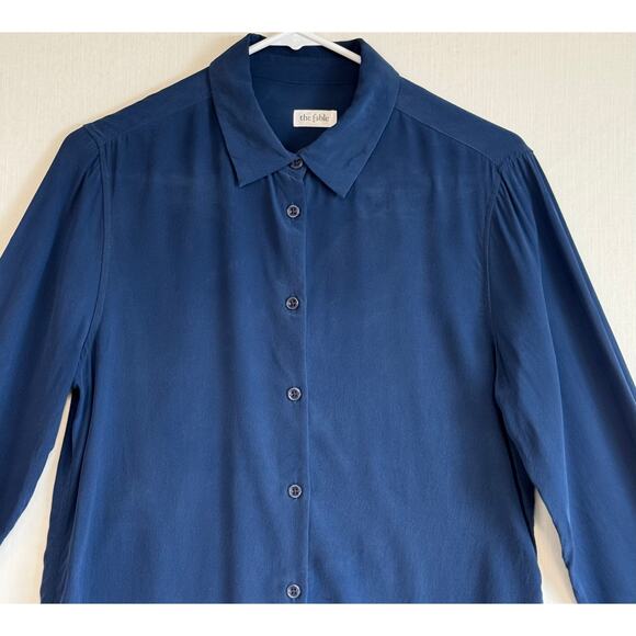THE FABLE 100% Silk Button Up Shirt Women's Size 8 XS Blue Orchid Top Blouse - Picture 4 of 16